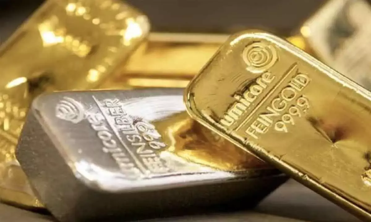 Gold slips Rs80; silver rallies Rs600
