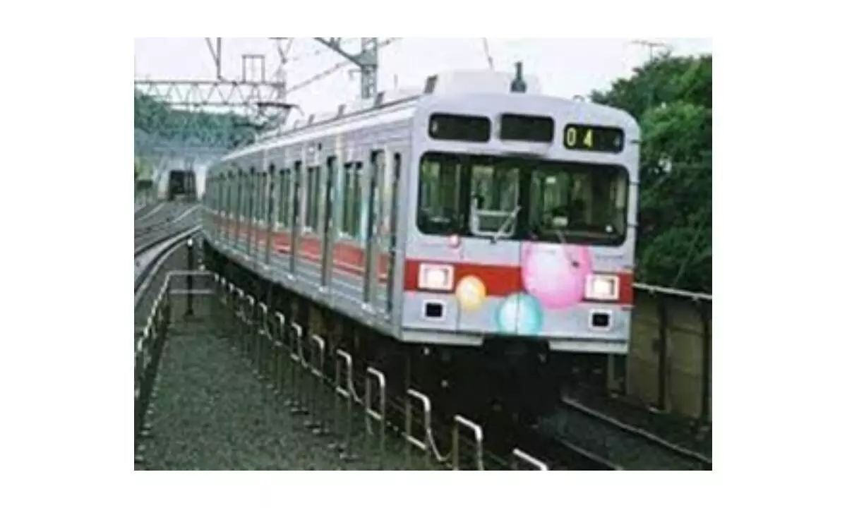 Japan: Train services suspended between Tokyo, Yokohama due to concrete on tracks