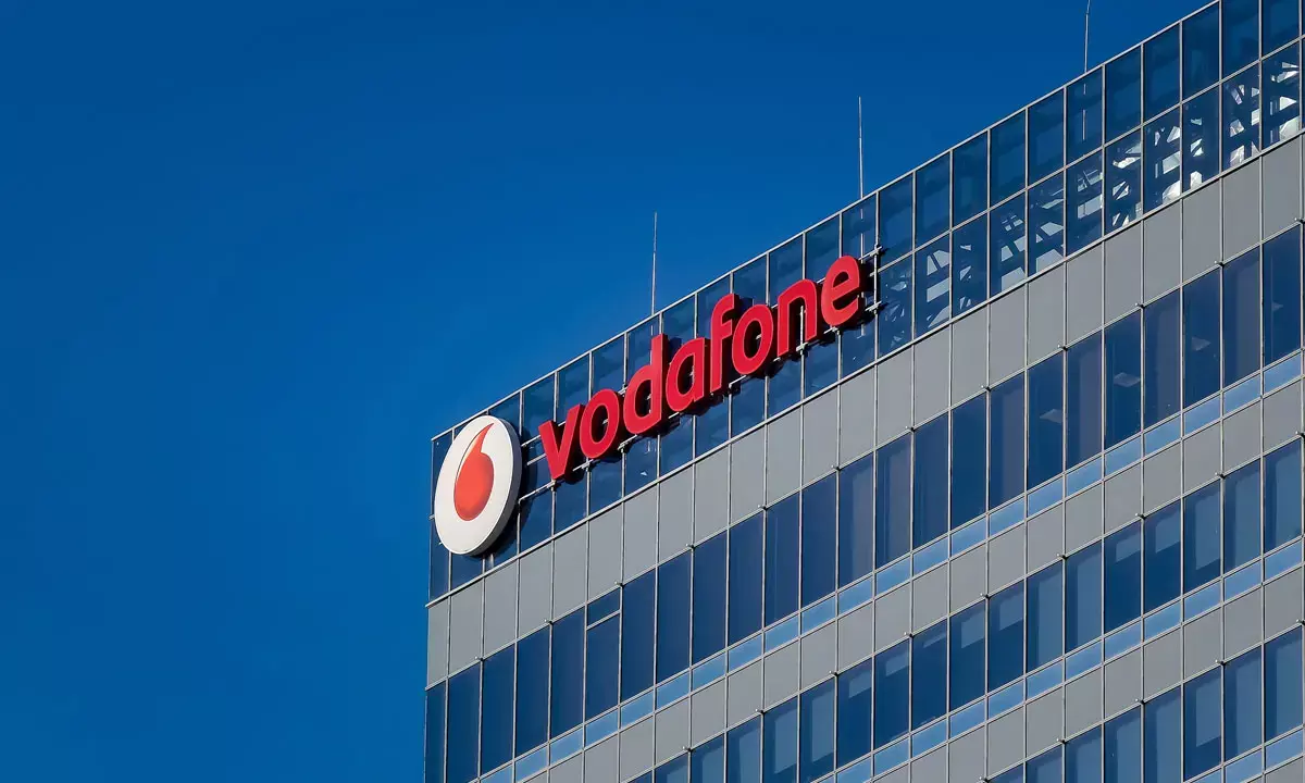 Voda Idea plans to raise about Rs 45,000 cr via equity, debt