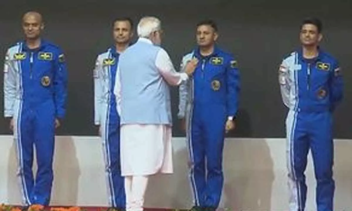 Modi 1st PM to visit ISRO’s VSSC, meets 4 astronauts