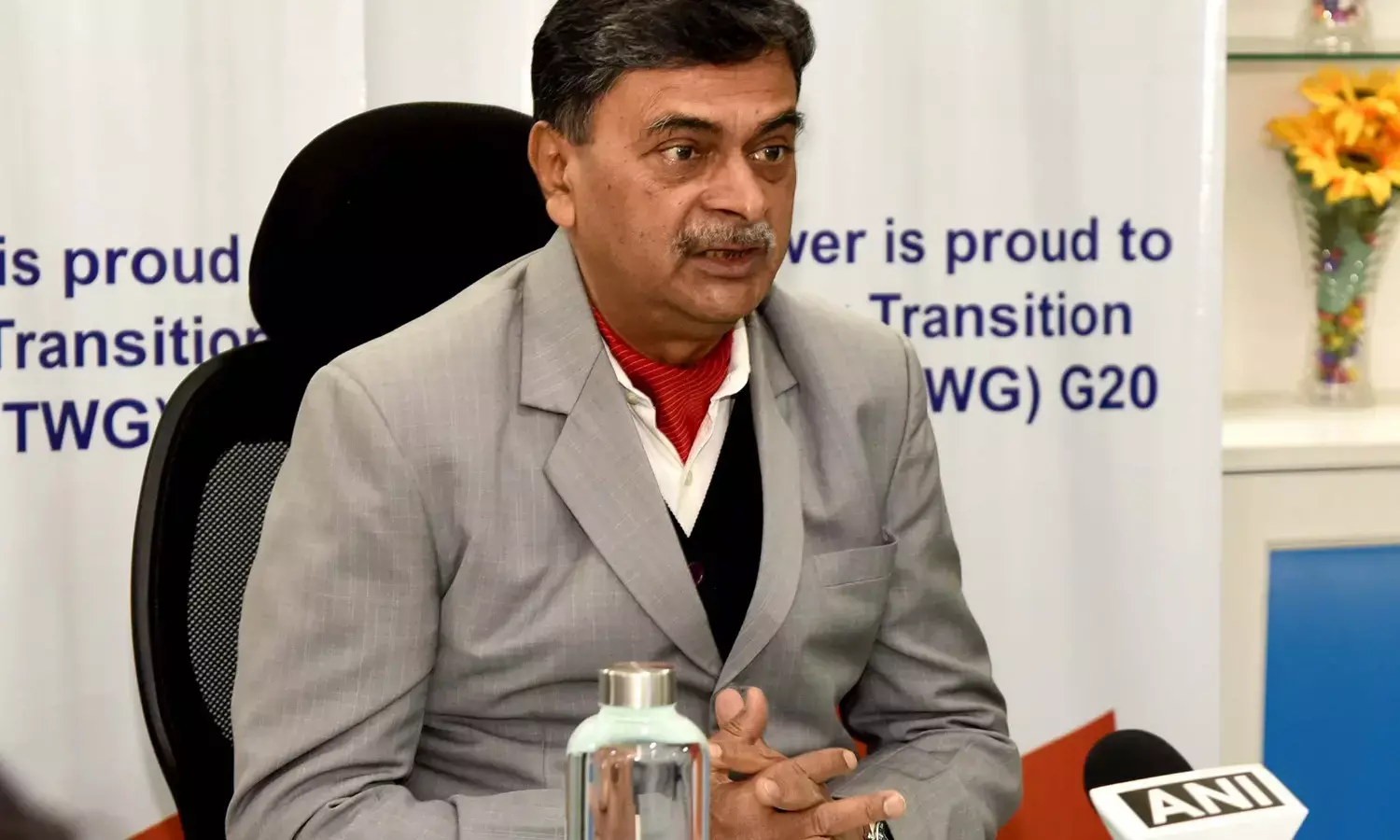 Union Power Minister R K Singh commends IEEMA on the launch of ELECRAMA 2025