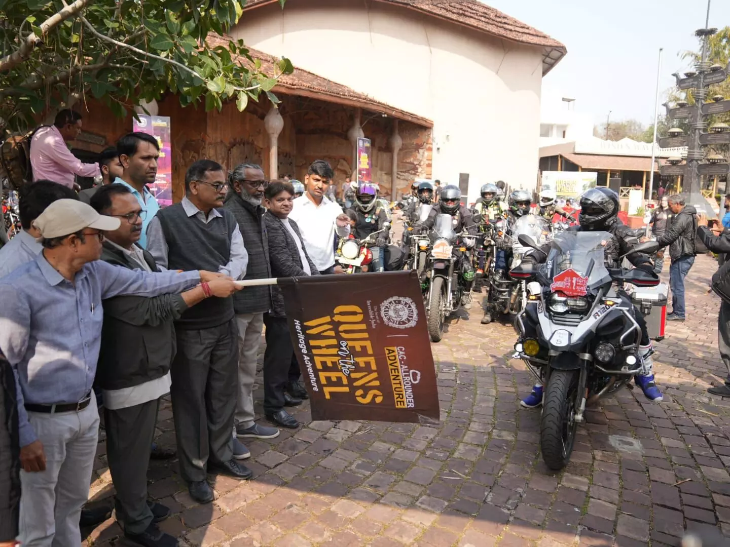 2 women bikers from Hyd take part in ‘Queens On The Wheel’ 2 women bikers from Hyd take part in ‘Queens On The Wheel’