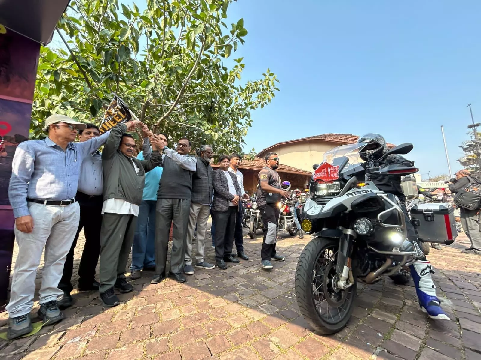 2 women bikers from Hyd take part in ‘Queens On The Wheel’ 2 women bikers from Hyd take part in ‘Queens On The Wheel’
