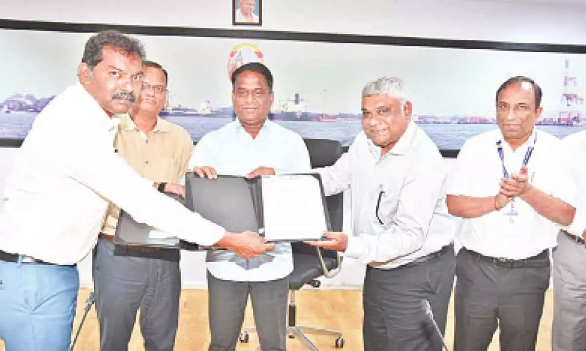 VPA, NTCPWC signs MoU for vessel traffic management