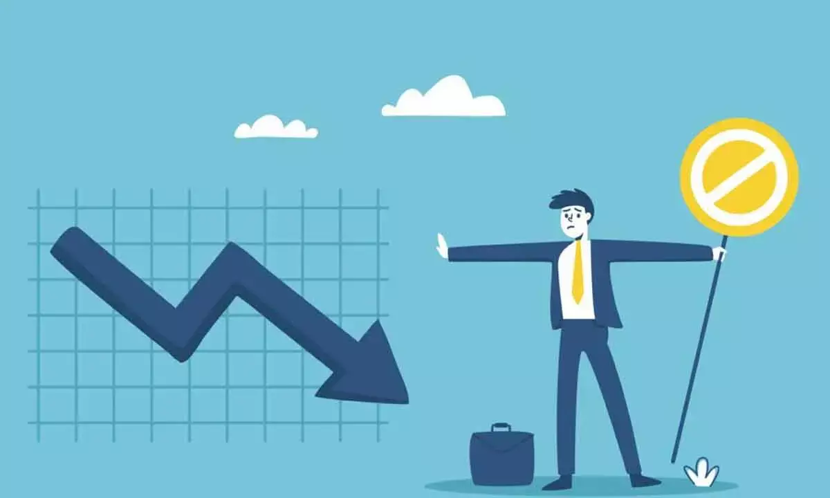 How to avoid impulsive decisions and build a balanced investment portfolio