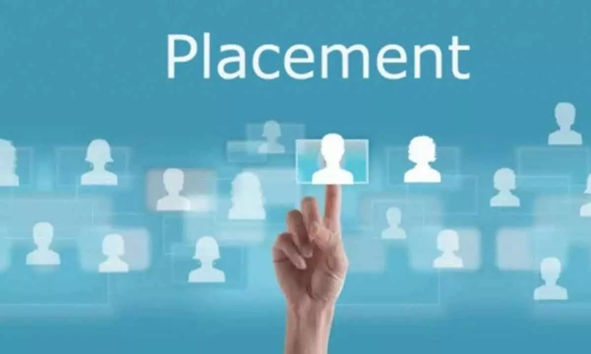 7% of colleges achieve full campus placement