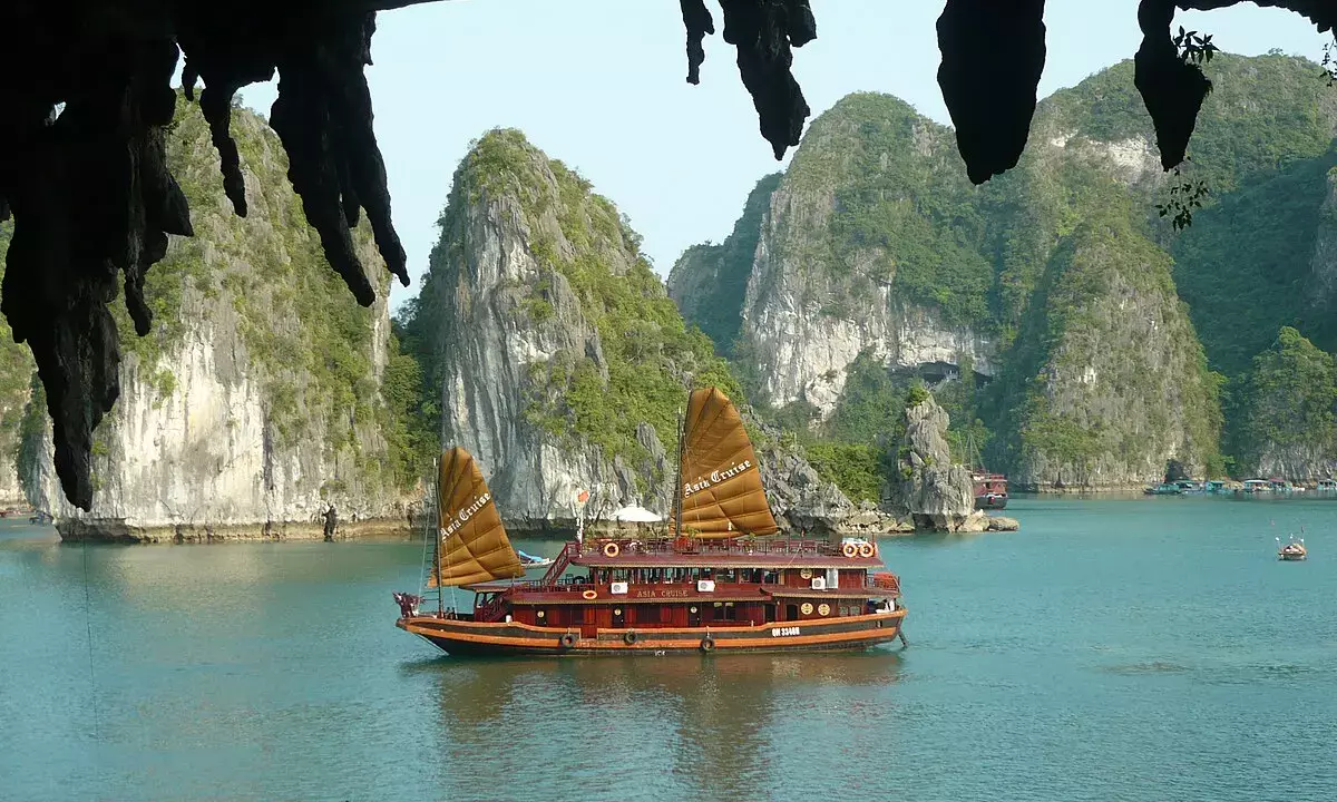 Unlock the Secret to Hotel Bliss in Vietnam: 10 best Tips