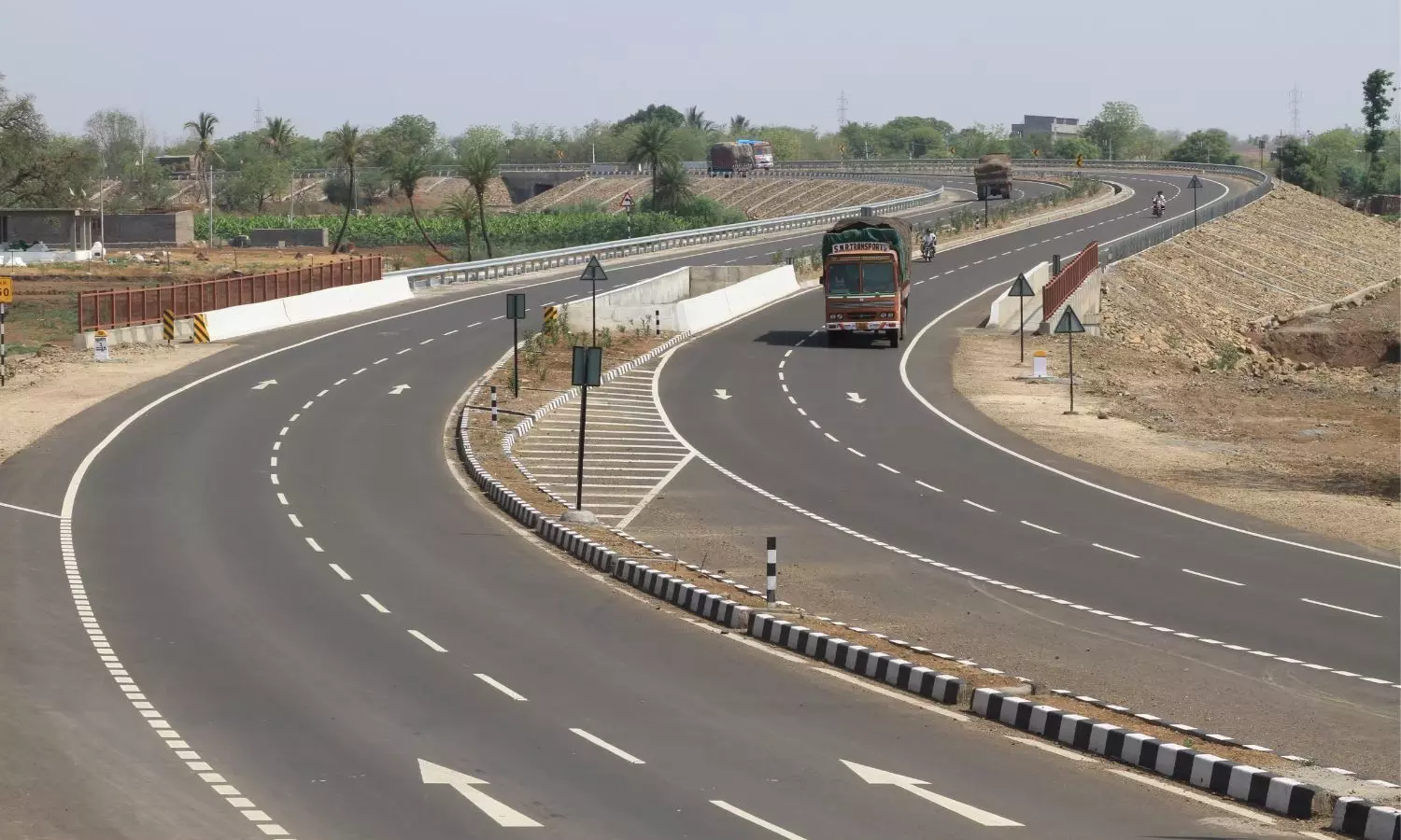 National Highway Construction Achieves 34 Kilometers per Day Milestone in 2023-24