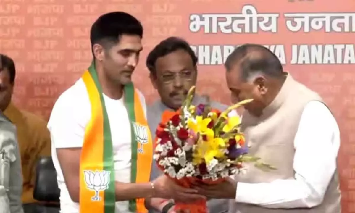 Boxer Vijender Singh joins BJP
