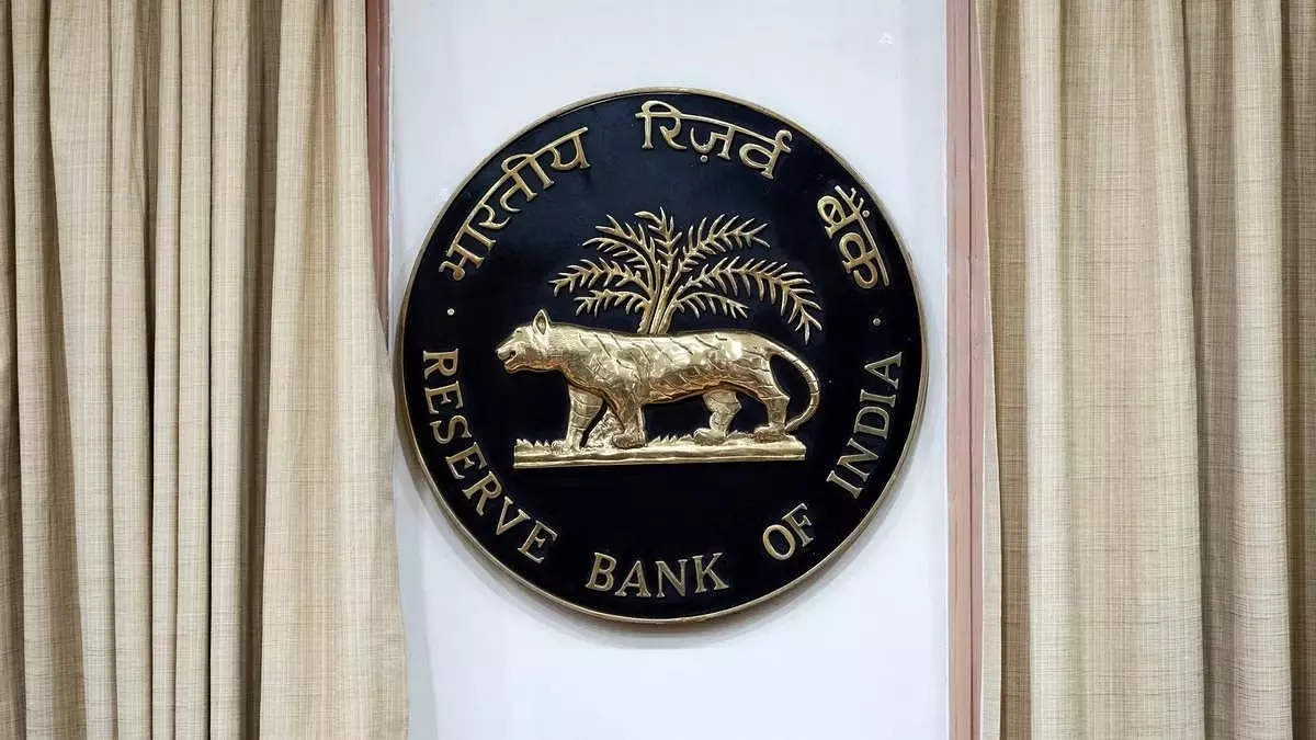 RBI asks lenders to provide key facts statement to borrowers from Oct 1