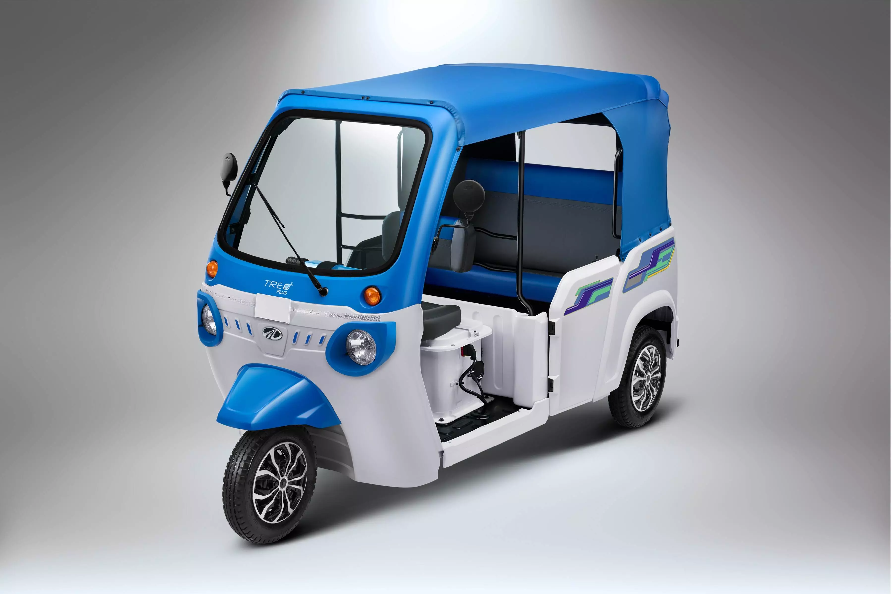 Mahindra launches Treo Plus with metal body, targets enhanced customer experience Mahindra launches Treo Plus with metal body, targets enhanced customer experience