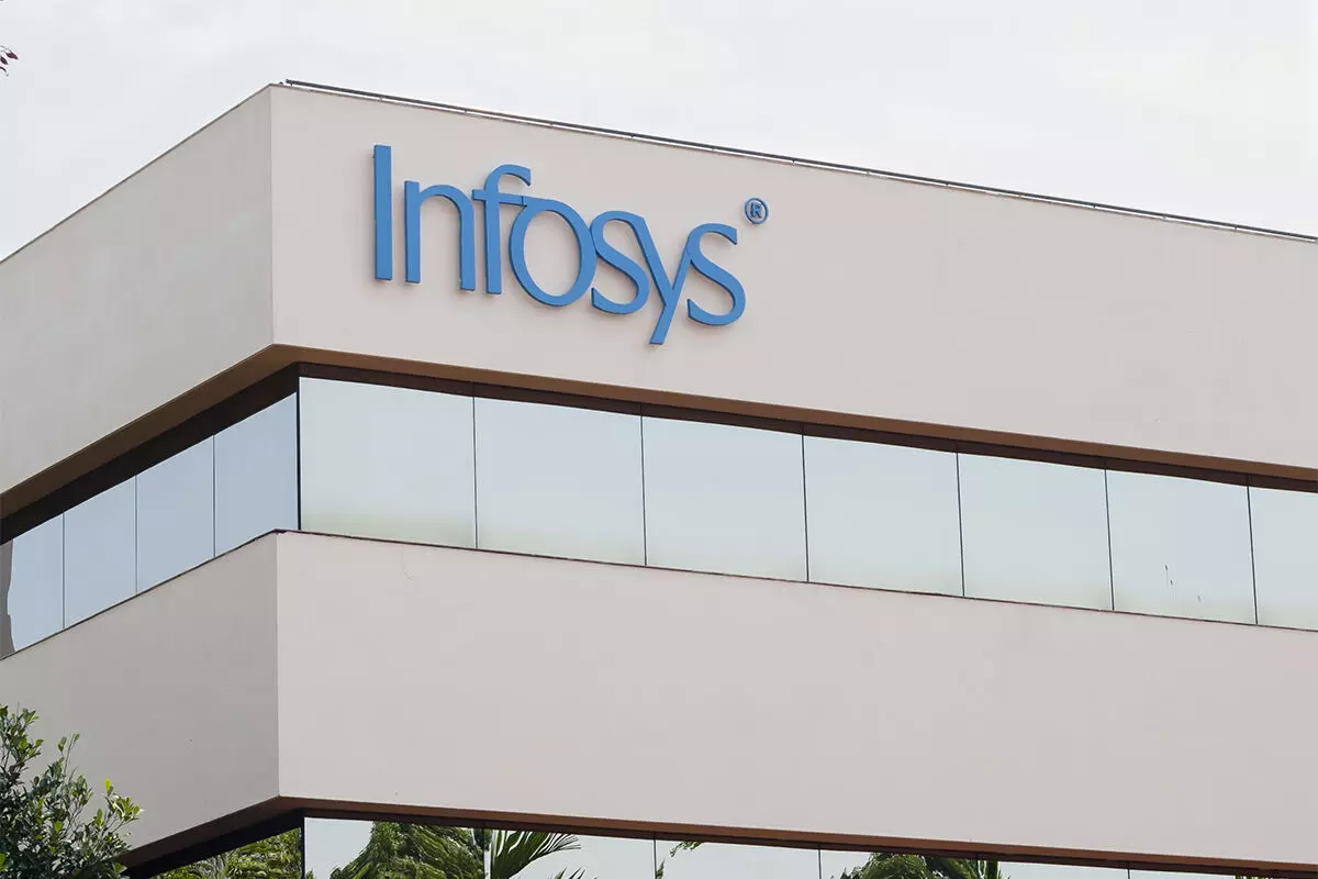Infy Q4 net surges 30% to Rs 7,969cr