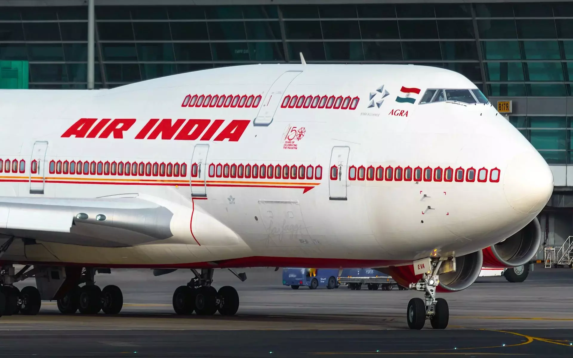 Goodbye, wing wave as Air India bids adieu to one of its last Boeing 747s