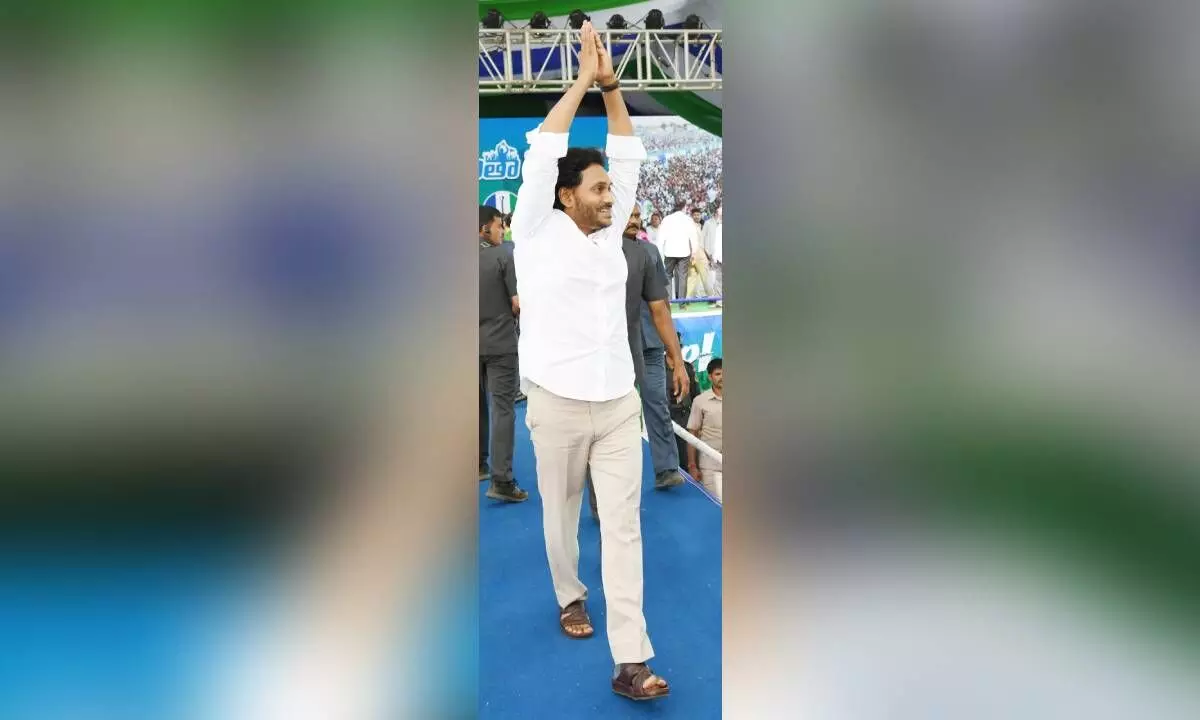 Chief Minister Y.S. Jagan Mohan Reddy campaigning after filing nomination papers in Kadapa district on Thursday