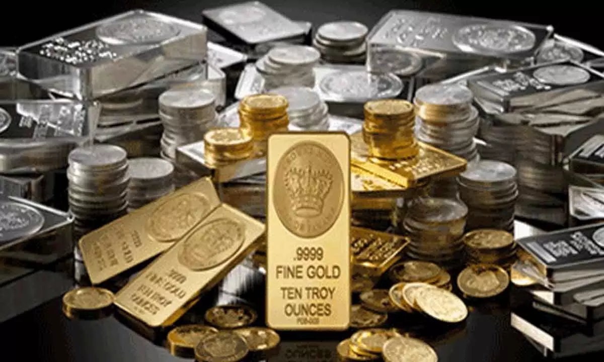 Gold climbs Rs 230; silver jumps Rs 700