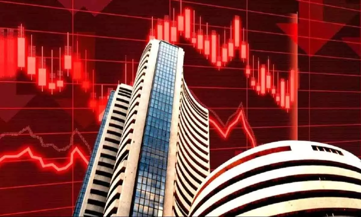 Investors lose Rs 2.25 lakh cr