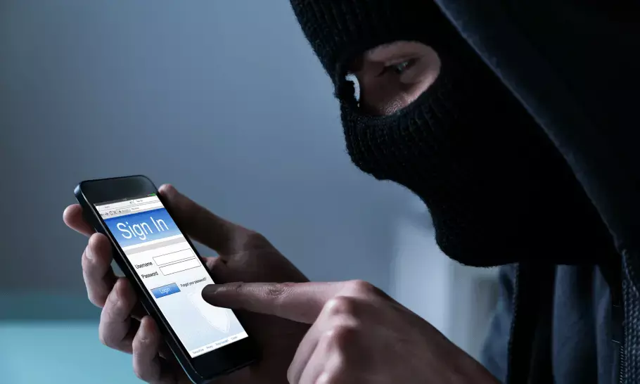 DoT directs telcos to block 28,200 mobile handsets, re-verify 20 lakh mobile numbers