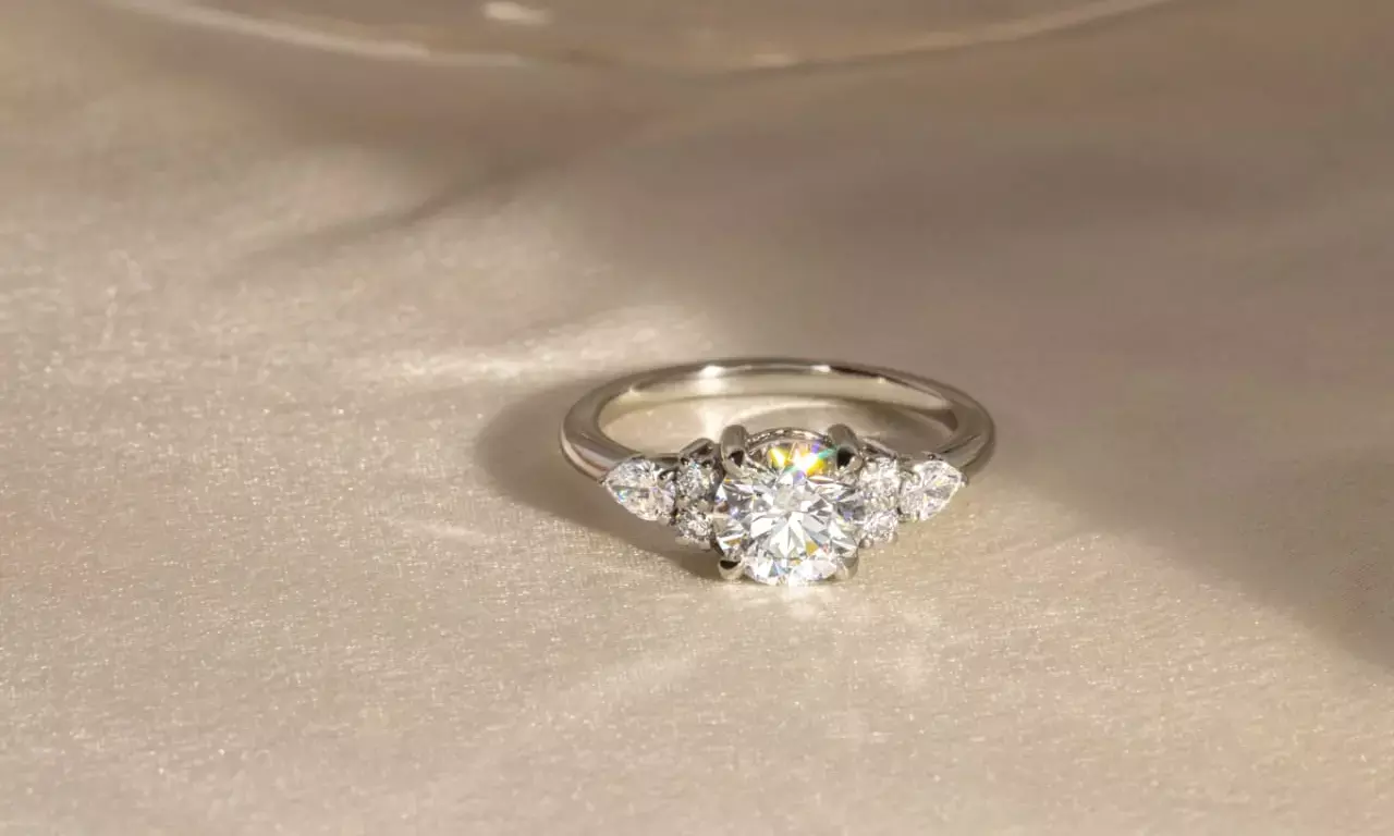 1 Carat Diamond Rings: A Symbol of Style and Devotion