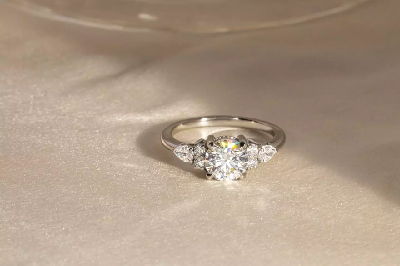 1 Carat Diamond Rings: A Symbol of Style and Devotion 1 Carat Diamond Rings: A Symbol of Style and Devotion