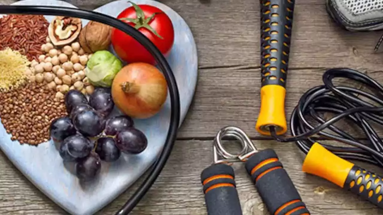 Can food and exercise treat depression? Can food and exercise treat depression?
