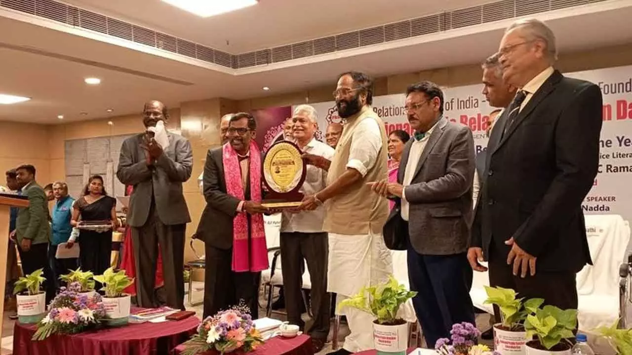 NMDC’s Srinivasa Rao gets best PR manager award NMDC’s Srinivasa Rao gets best PR manager award