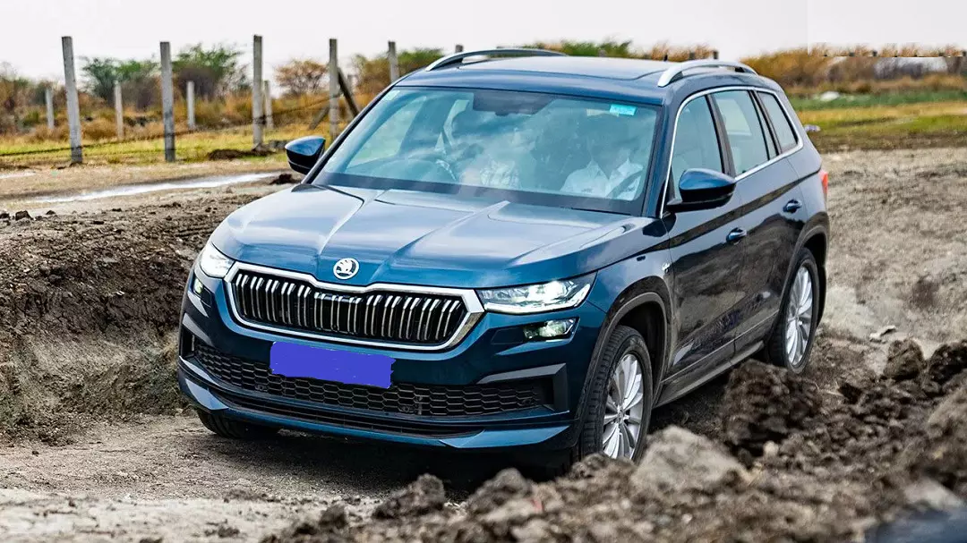 Škoda Auto implements proactive flood relief support for all customers Škoda Auto implements proactive flood relief support for all customers