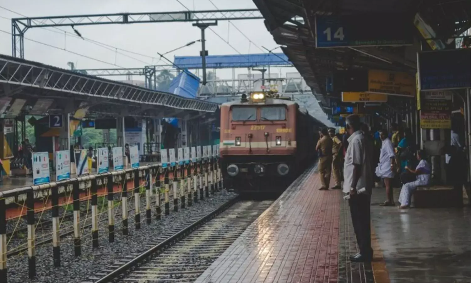 Indian Railways rakes in Rs 12,159 crore from festive rush