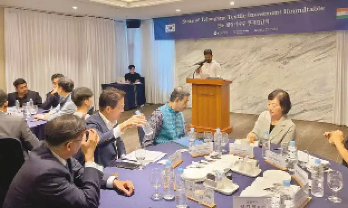 Telangana CM pitches Warangal textile park for Korean investments