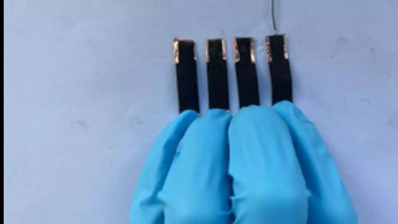 Novel self-powered smart fabric may enhance your health Novel self-powered smart fabric may enhance your health