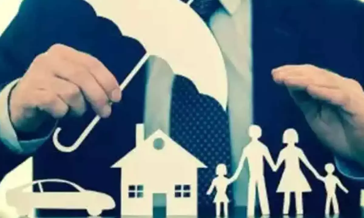 General insurance employees union seeks wage revision on parity with LIC