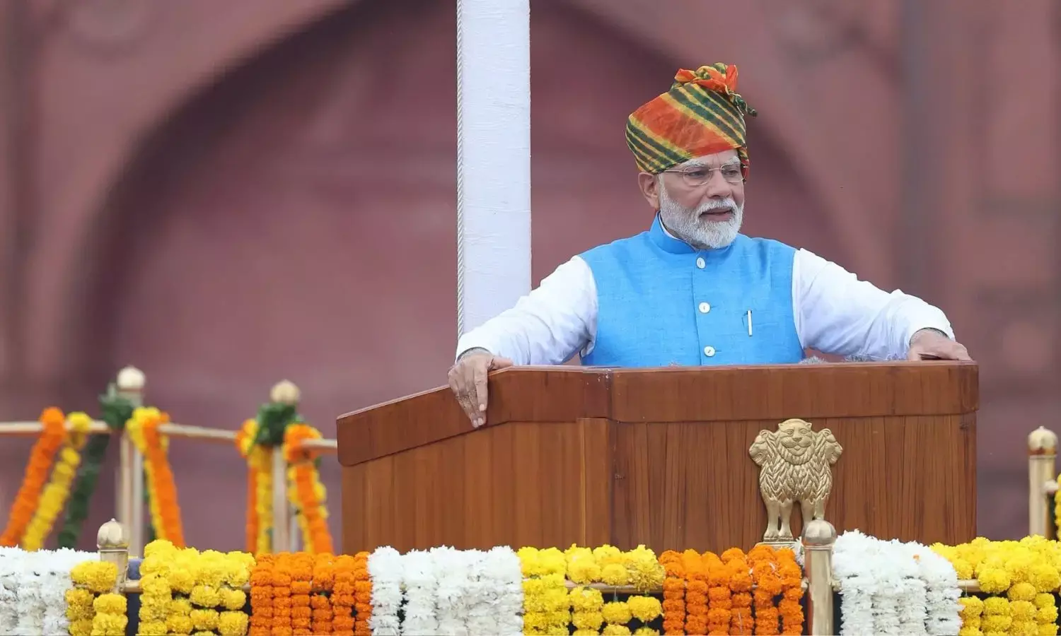 Modi Reaffirms Commitment to Protect Hindus Amid Bangladesh Tensions