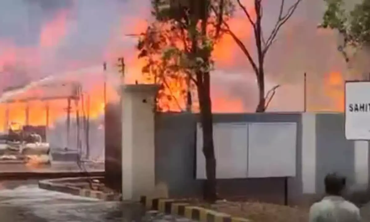 AP: 6 dead, 18 sustain injuries in reactor blast