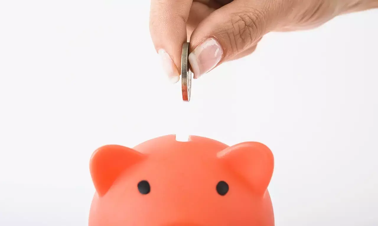 Maximize Your Savings: Tips for Small Businesses to Reduce VoIP Bills