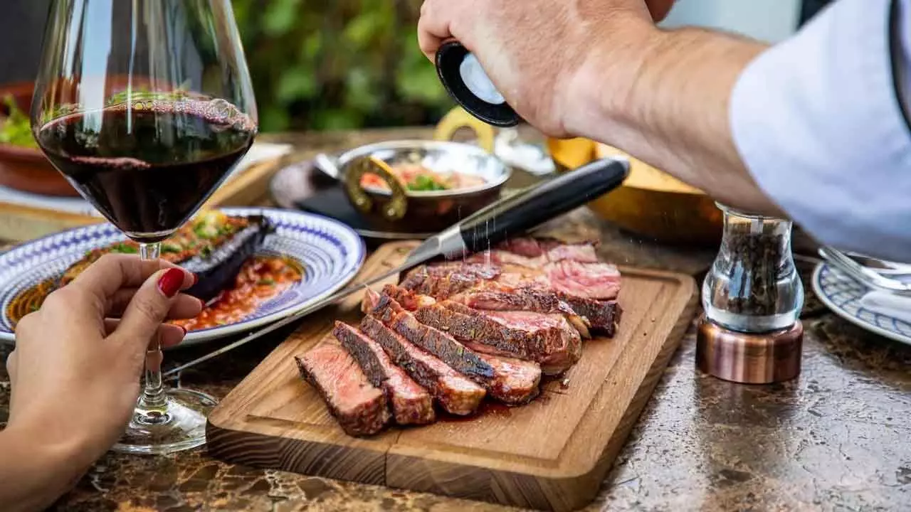 The surprising truth about meat and diabetes The surprising truth about meat and diabetes
