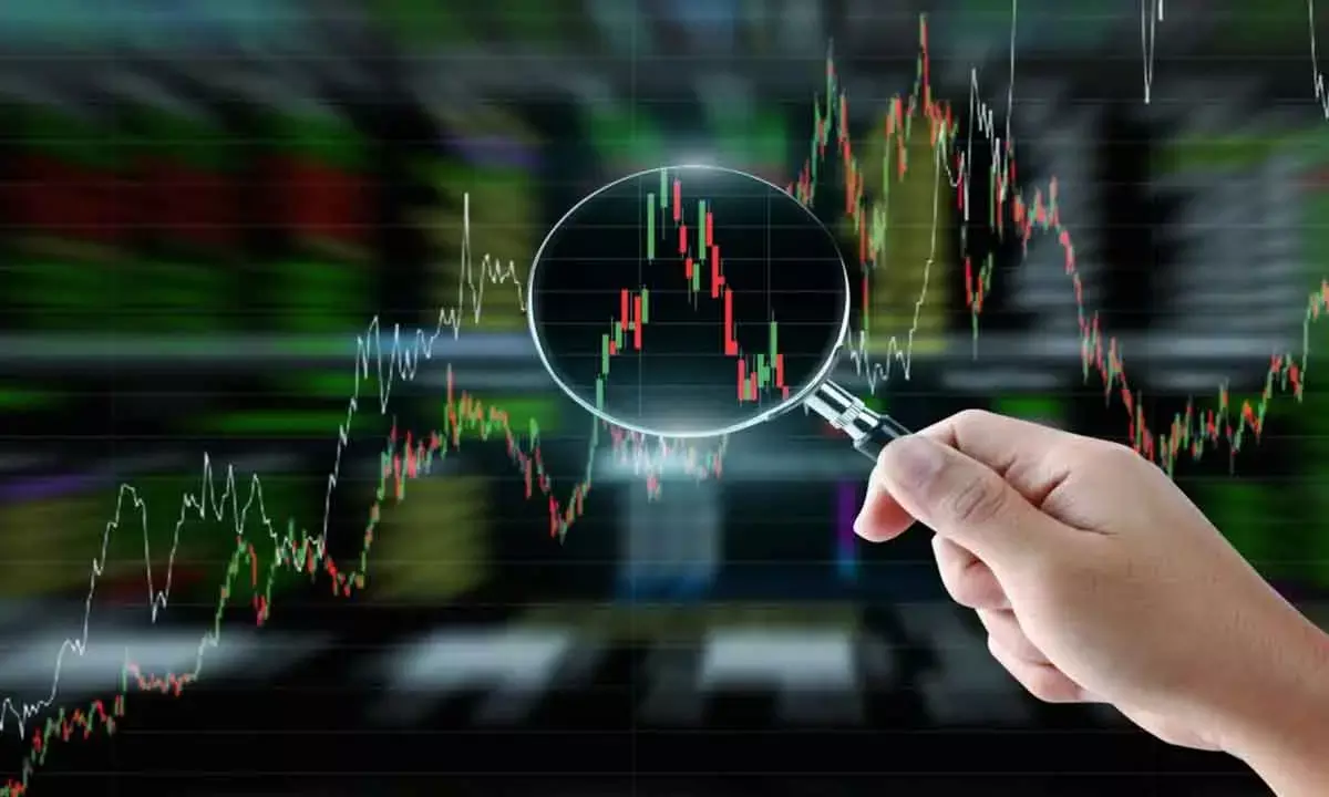 Time to stay on sidelines amid uncertainty in mkts