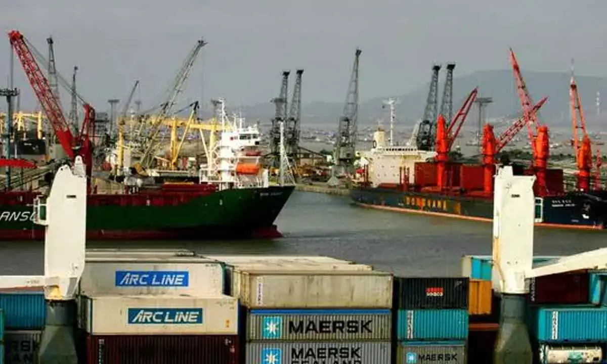 Port workers call off strike following MoU