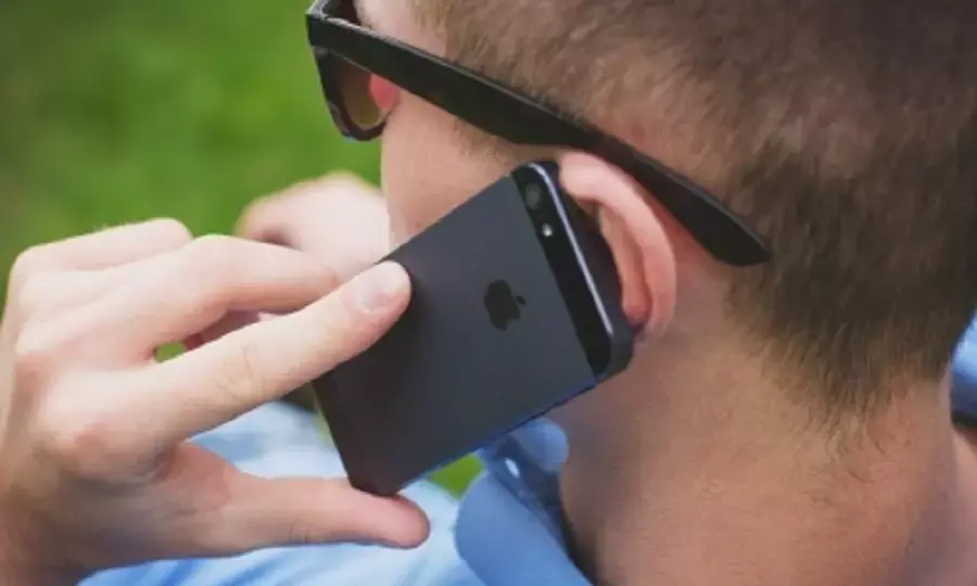 Govt Warns: Don’t Keep Internet On During Calls