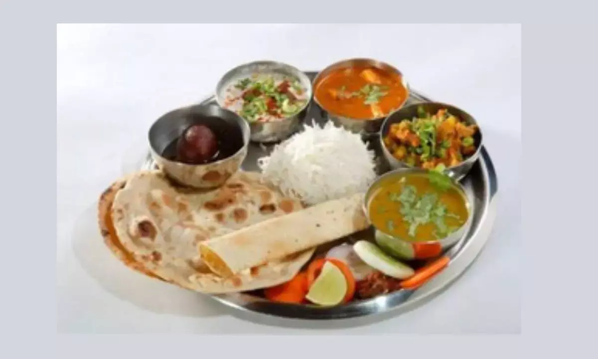 Home-Cooked Veg And Non-Veg Thalis Get Cheaper As Prices of Tomatoes, Boilers Ease