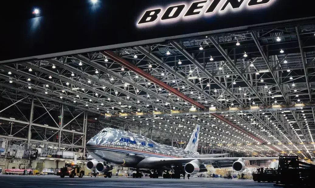 Boeing reaches historic pay contract with workers union