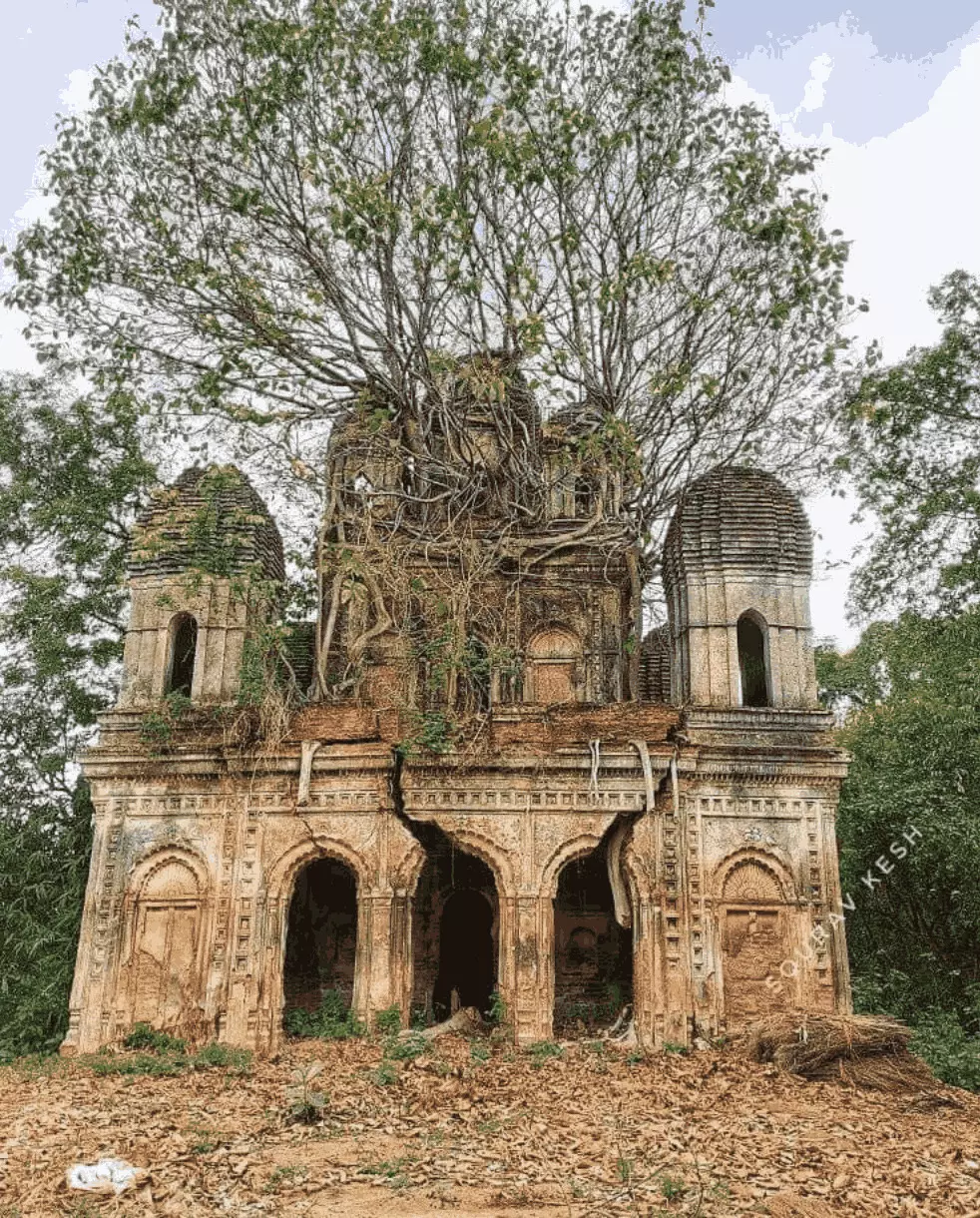Reviving East Burdwans hidden gem: The 300-year-old Nabaratna Temple Reviving East Burdwans hidden gem: The 300-year-old Nabaratna Temple