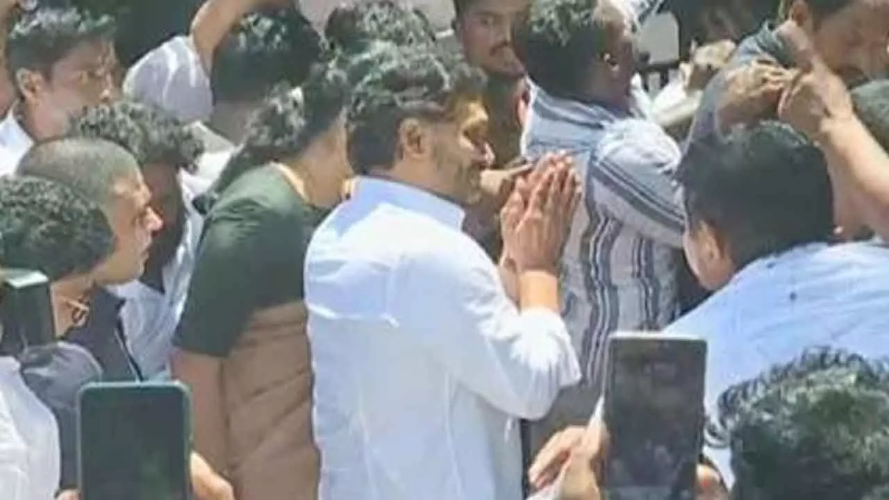 Jagan Calls On Nandigam Suresh, Pledges Support Jagan Calls On Nandigam Suresh, Pledges Support