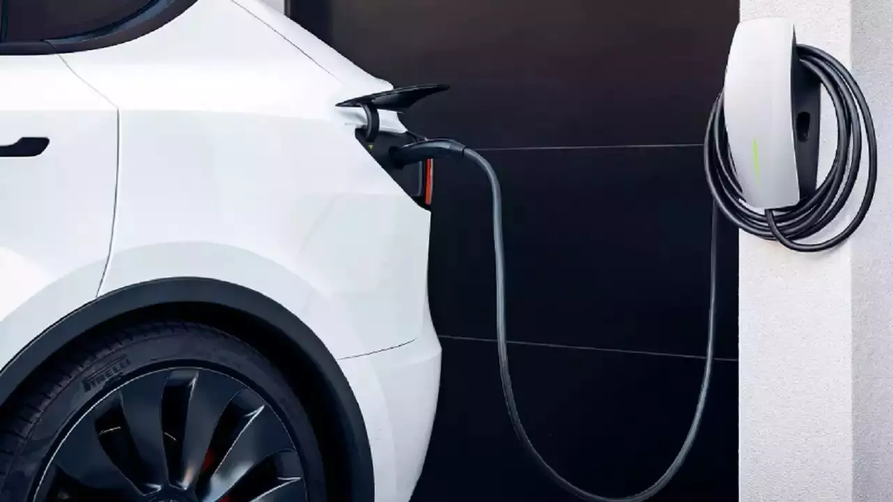 Govt Launches ₹10,900 Crore PM E-DRIVE Scheme Govt Launches ₹10,900 Crore PM E-DRIVE Scheme