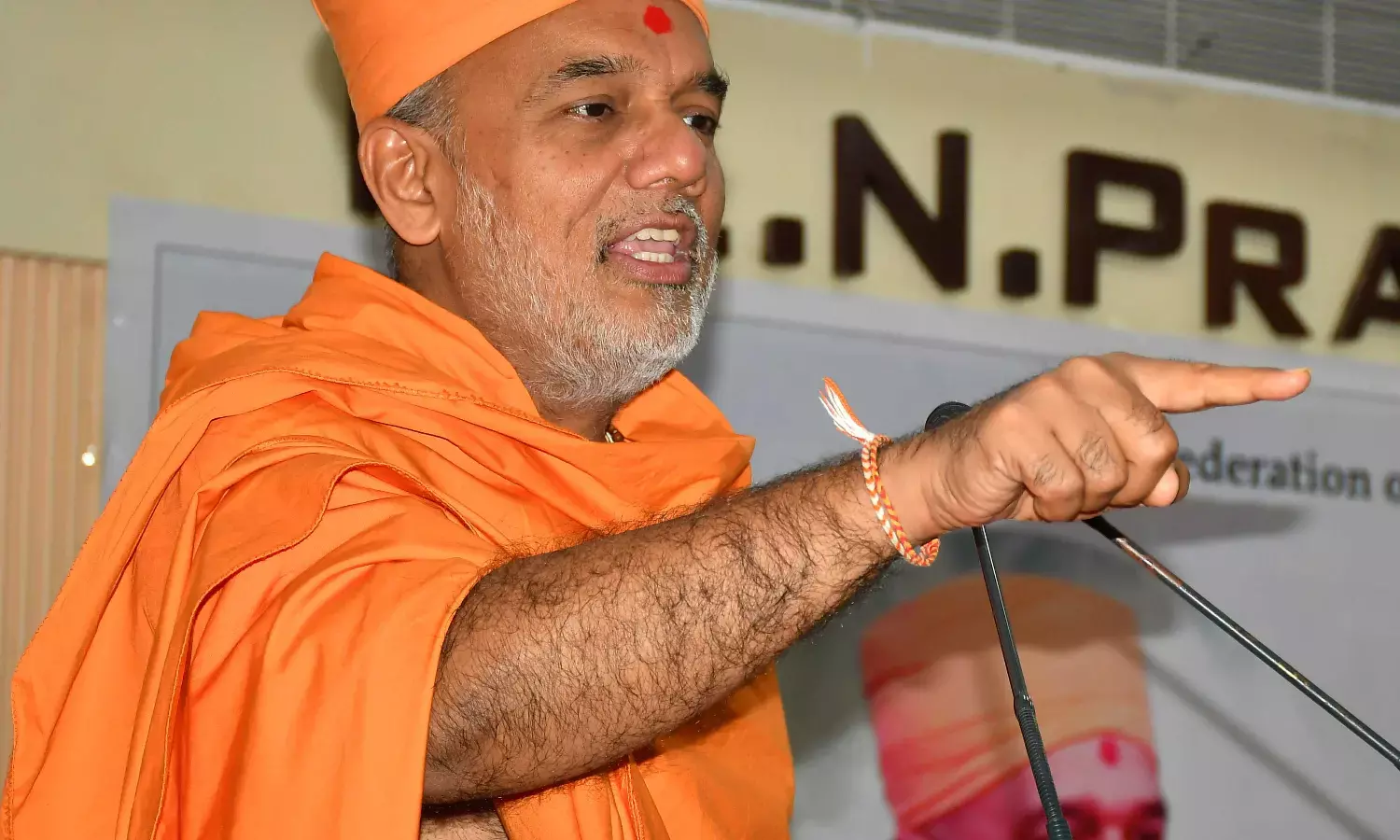 Spirituality Stresses on Management: Gyanvatsal Swami