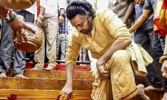 Atonement: Pawan Kalyan Holds Cleanliness Drive at Durga Temple in Vijayawada