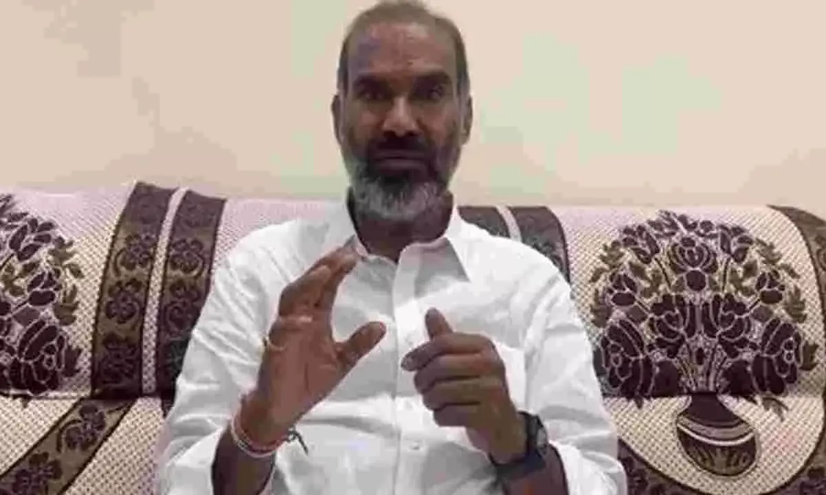 Aadi Srinivas Slams KTR Over Defections