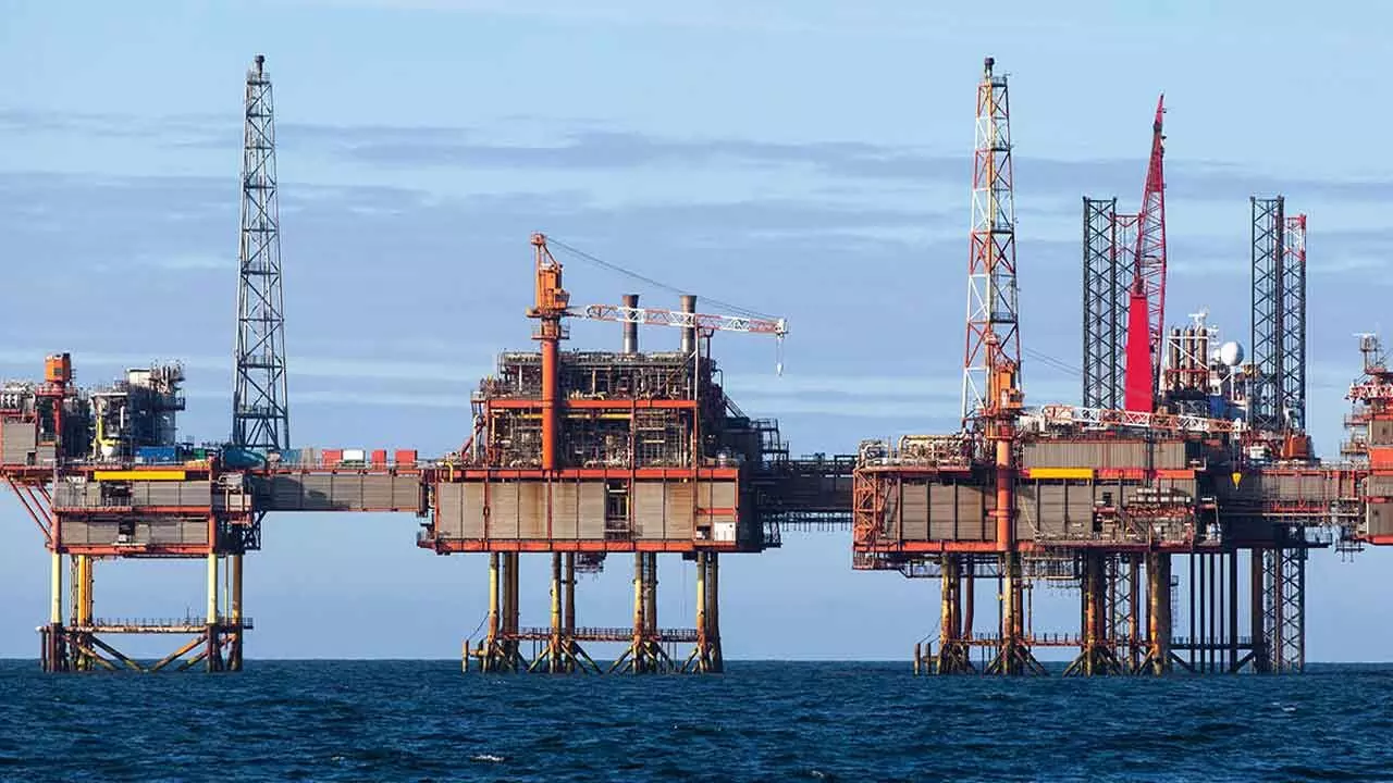 4 Cos Take Part In India’s Biggest Oil Bid 4 Cos Take Part In India’s Biggest Oil Bid