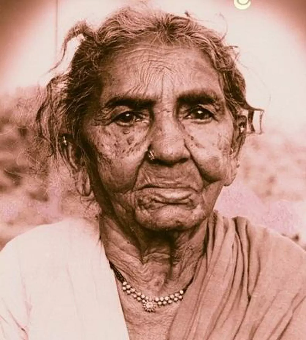Tributes Paid to Chakali Ilamma on Her Birth Anniversary Tributes Paid to Chakali Ilamma on Her Birth Anniversary