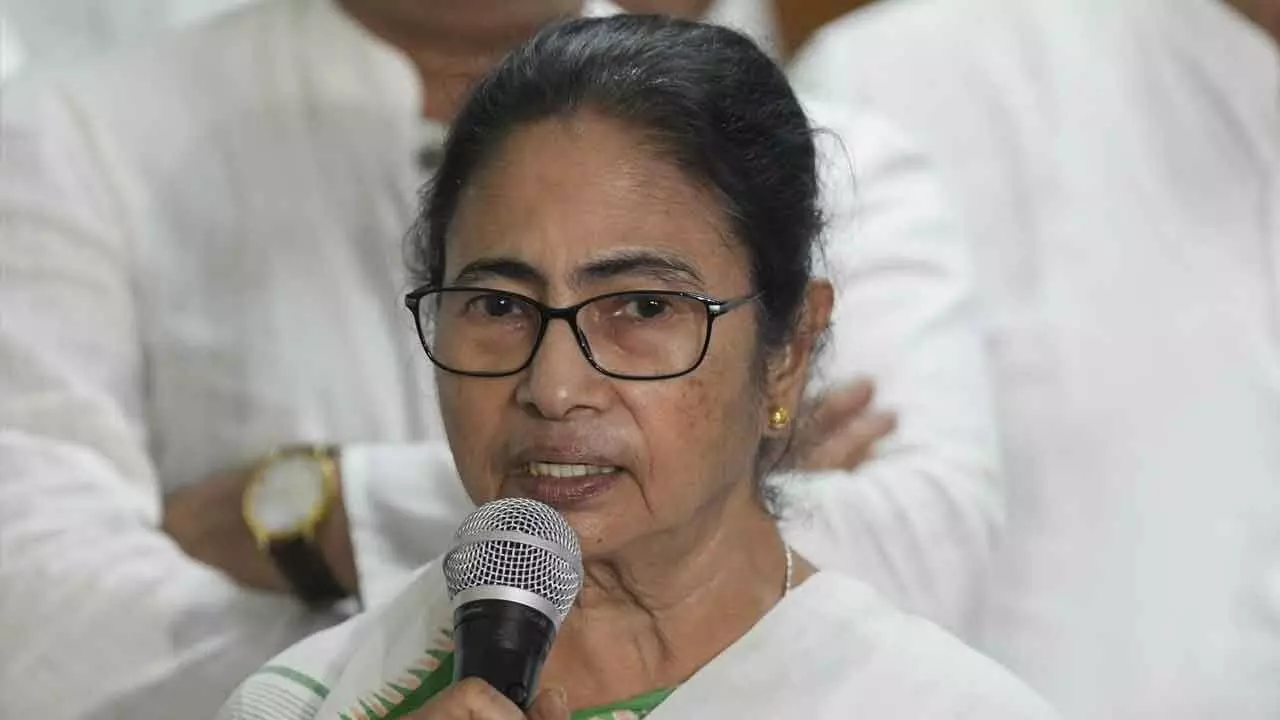 Flood Situation Grim, Centre Not Helping: Mamata Flood Situation Grim, Centre Not Helping: Mamata
