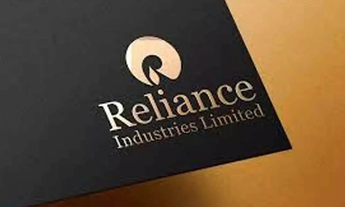 Reliance Ind Loses Rs 66,820-Cr Mcap