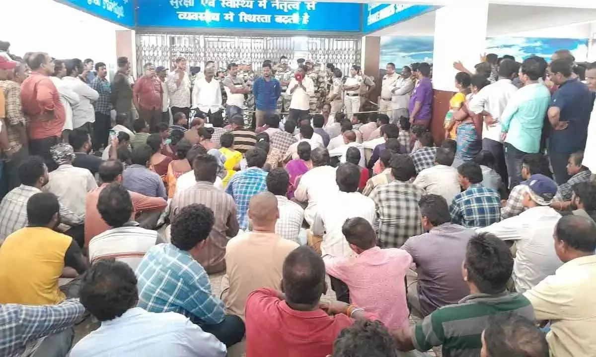 Panic Grips RINL Contract Workers Amid Downsizing